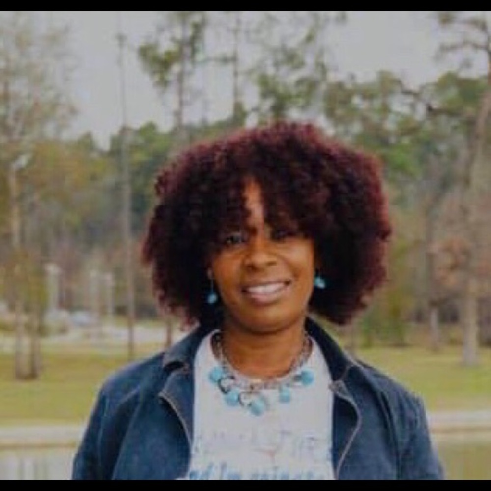 Meet your Posher, Sarafia